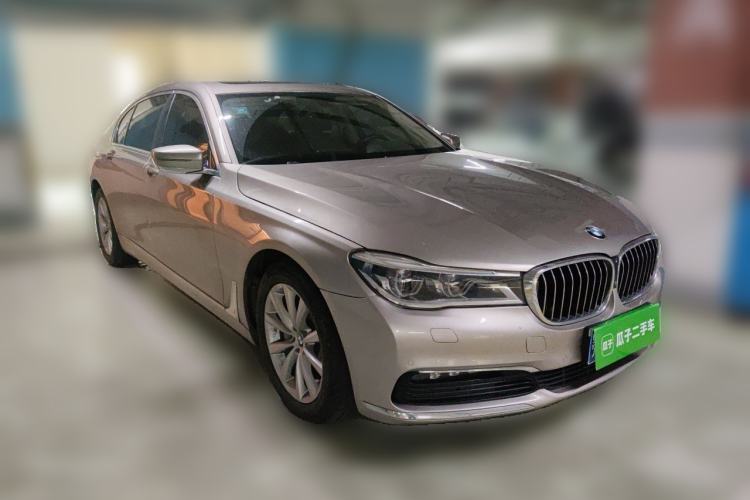 Used BMW 7 Series 2017 730Li Luxury Model Front Right 45 Deg