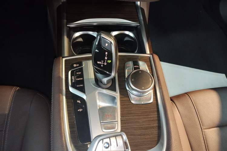 Used BMW 7 Series 2017 730Li Leading Model Gear Lever