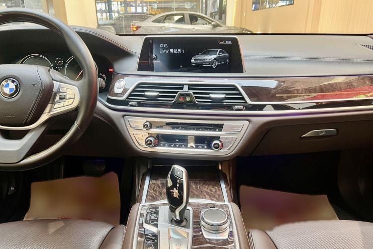 Used BMW 7 Series 2017 740Li xDrive Luxury Edition Interior 5