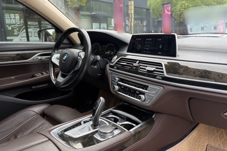 Used BMW 7 Series 2017 730Li Luxury Model Interior 6