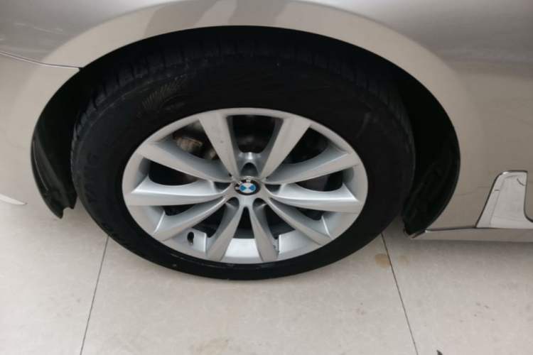 Used BMW 7 Series 2017 730Li Leading Model Left Front Wheel Hub
