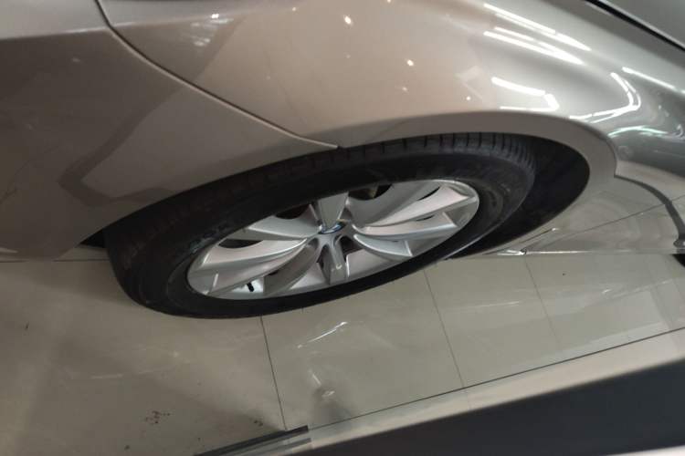 Used BMW 7 Series 2017 730Li Leading Model Left Front Wheel Hub