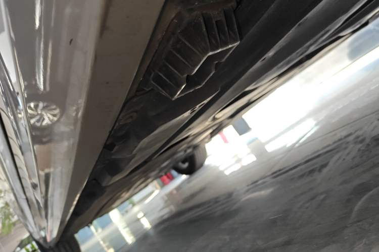 Used BMW 7 Series 2017 730Li Leading Model Left Side Sill