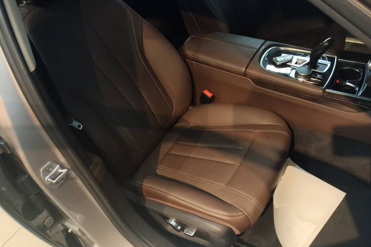 Used BMW 7 Series 2017 730Li Leading Model Right Front Seat