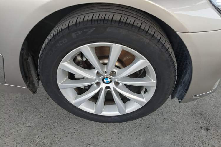 Used BMW 7 Series 2017 730Li Leading Model Right Front Wheel Hub