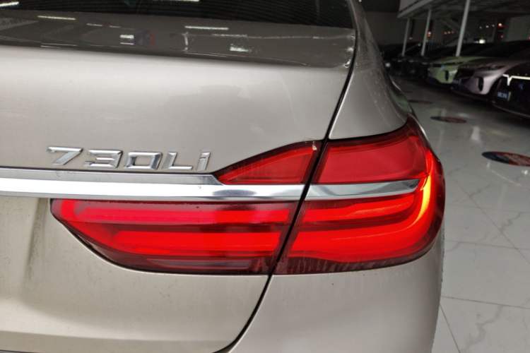 Used BMW 7 Series 2017 730Li Luxury Model Right Rear Taillight