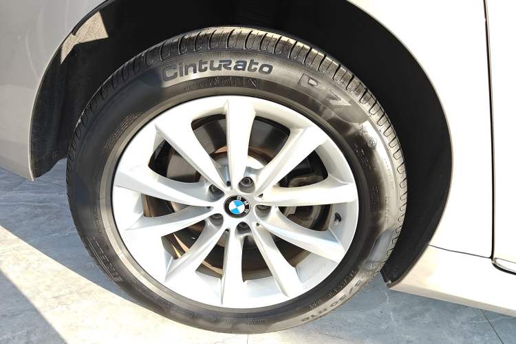 Used BMW 7 Series 2017 730Li Leading Model Right Rear Wheel Hub
