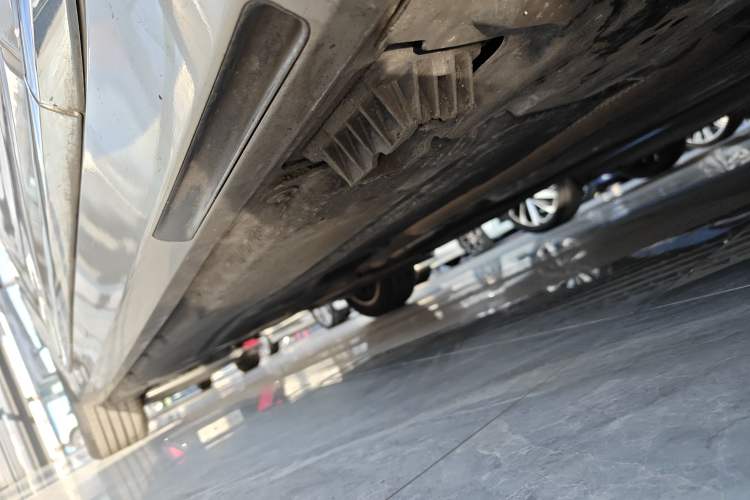 Used BMW 7 Series 2017 730Li Leading Model Right Side Sill