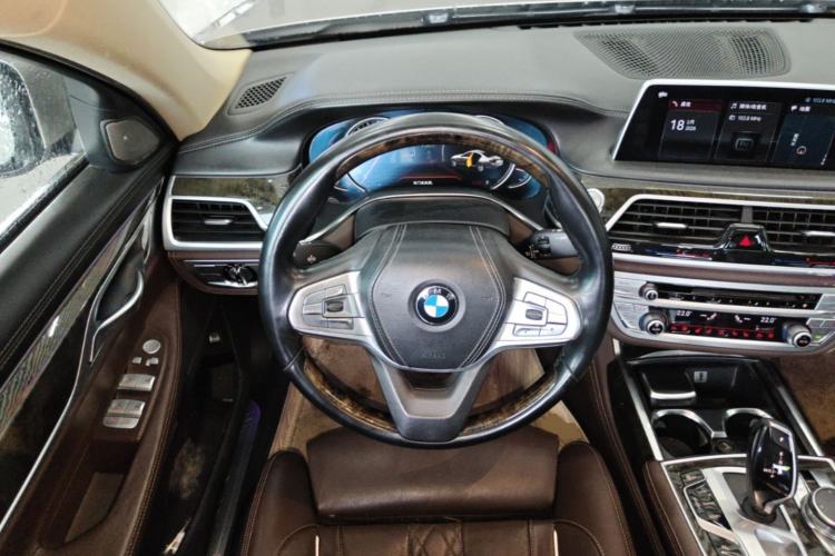 Used BMW 7 Series 2017 730Li Luxury Model Steering Wheel