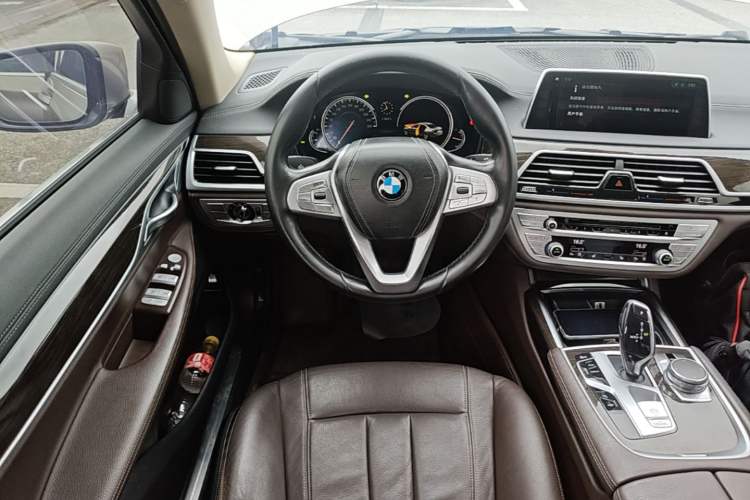 Used BMW 7 Series 2017 730Li Leading Model Steering Wheel
