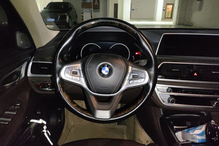 Used BMW 7 Series 2017 730Li Luxury Model Steering Wheel