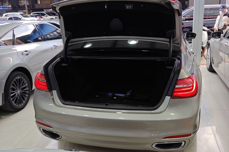 Used BMW 7 Series 2017 730Li Luxury Model Trunk