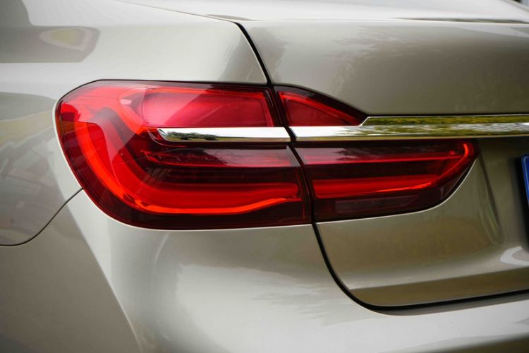 Used BMW 7 Series 2017 730Li Leading Model Exterior 3