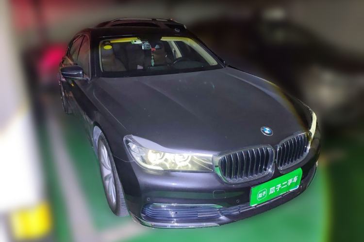 Used BMW 7 Series 2017 730Li Leading Model Front Right 45 Deg