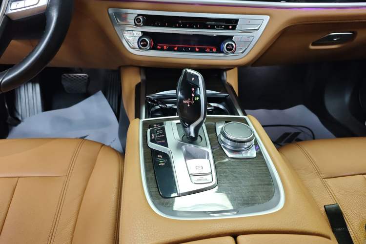 Used BMW 7 Series 2017 730Li Leading Model Gear Lever