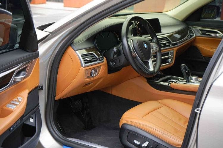 Used BMW 7 Series 2017 730Li Leading Model Interior 5