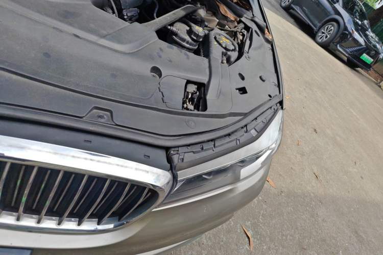 Used BMW 7 Series 2017 730Li Leading Model Engine Bay Left