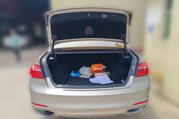 Used BMW 7 Series 2017 730Li Leading Model Trunk