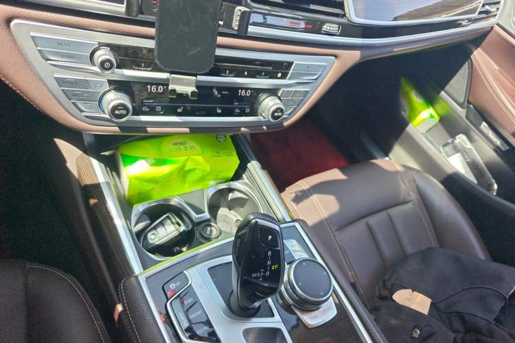 Used BMW 7 Series 2017 730Li Leading Model Audio And AC Panel