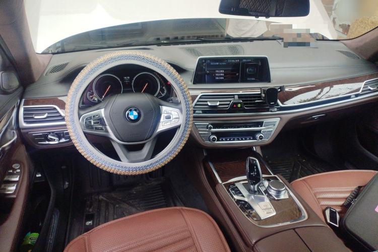 Used BMW 7 Series 2017 740Li xDrive Luxury Edition Center Console