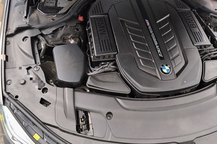 Used BMW 7 Series 2017 M760Li xDrive Engine Bay Right
