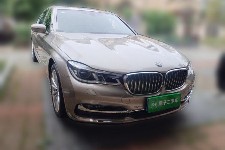Used BMW 7 Series 2017 740Li xDrive Luxury Edition Front Right 45 Deg