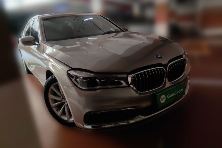 Used BMW 7 Series 2017 730Li Luxury Model Front Right 45 Deg