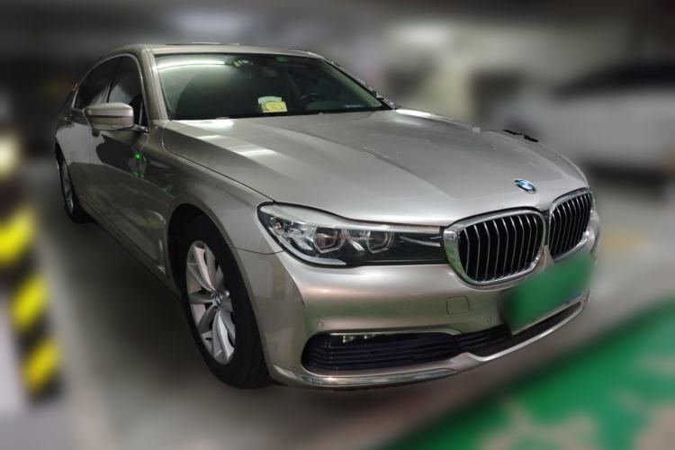 Used BMW 7 Series 2017 730Li Leading Model Front Right 45 Deg