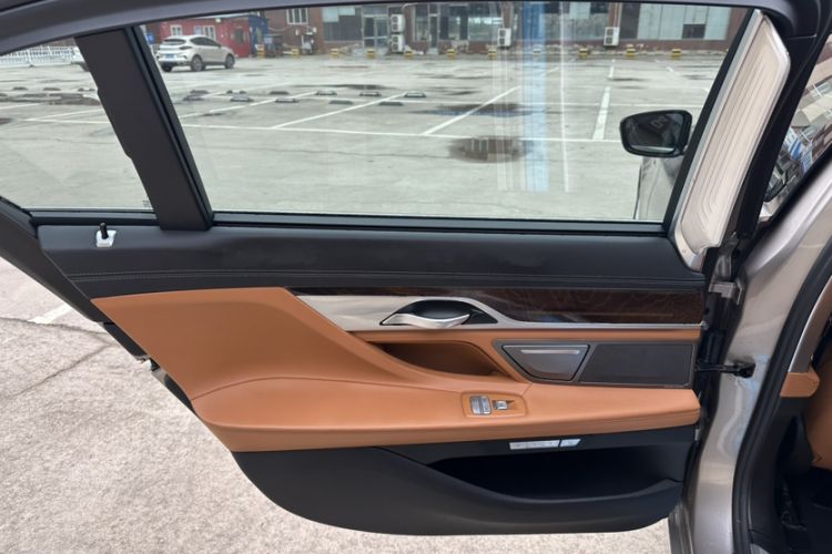 Used BMW 7 Series 2017 740Li xDrive Luxury Edition Interior 10