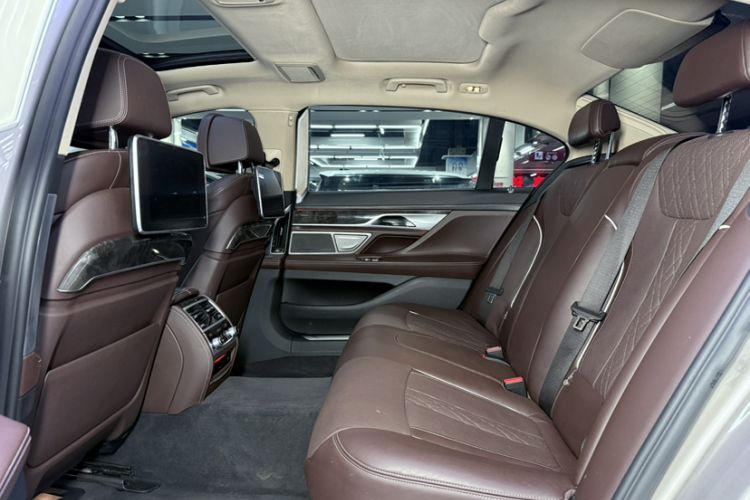 Used BMW 7 Series 2017 740Li Luxury Edition Interior 3