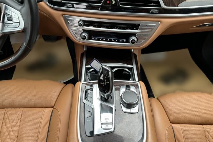 Used BMW 7 Series 2017 740Li xDrive Luxury Edition Interior 5