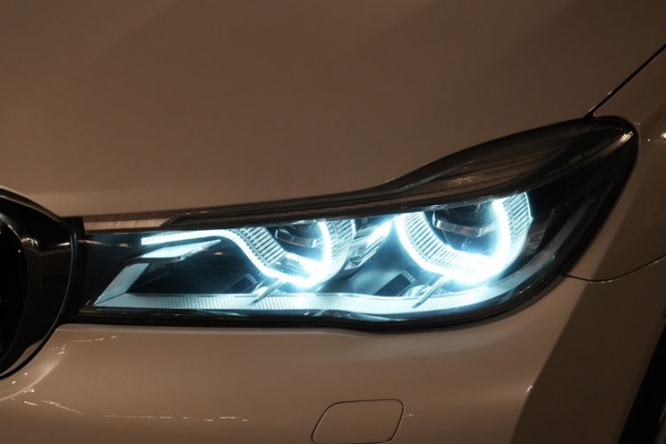 Used BMW 7 Series 2017 730Li Luxury Model Exterior 11