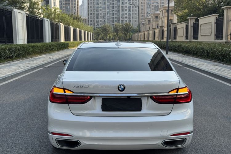 Used BMW 7 Series 2017 730Li Leading Model Exterior 4