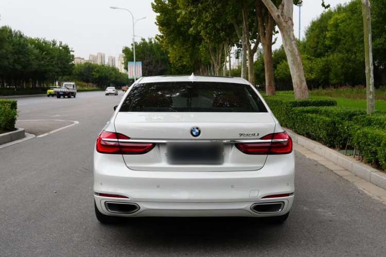 Used BMW 7 Series 2017 730Li Luxury Model Exterior 4