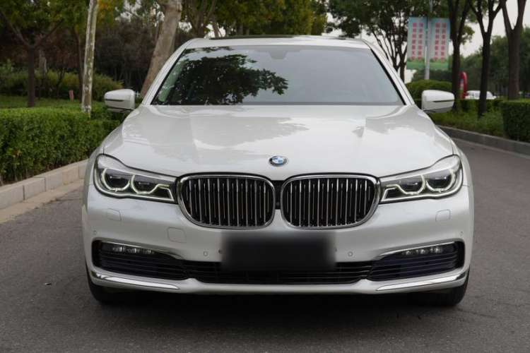 Used BMW 7 Series 2017 730Li Luxury Model Exterior 5