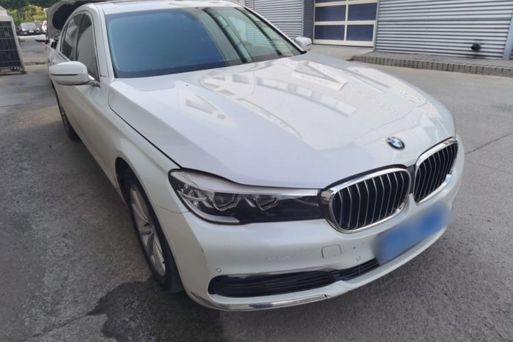 Used BMW 7 Series 2017 730Li Leading Model Front Right 45 Deg