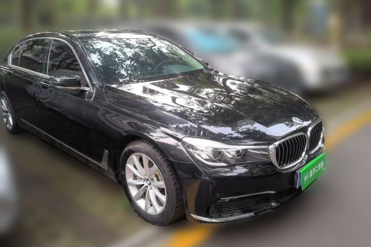 Used BMW 7 Series 2017 730Li Leading Model Front Right 45 Deg