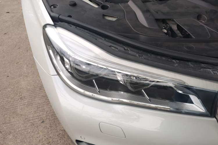 Used BMW 7 Series 2017 730Li Luxury Model Right Front Headlight
