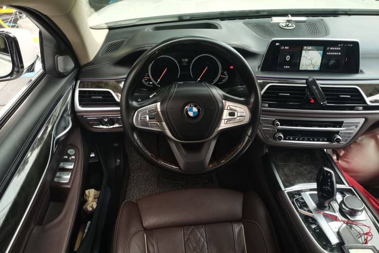 Used BMW 7 Series 2017 730Li Luxury Model Steering Wheel