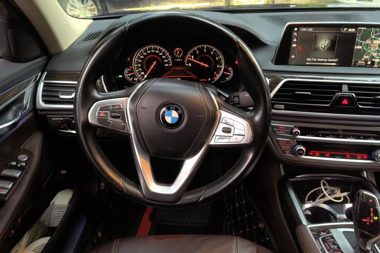 Used BMW 7 Series 2017 730Li Leading Model Steering Wheel