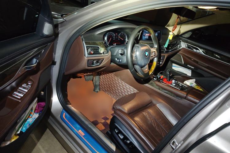 Used BMW 7 Series 2017 730Li Luxury Model Driver Seat