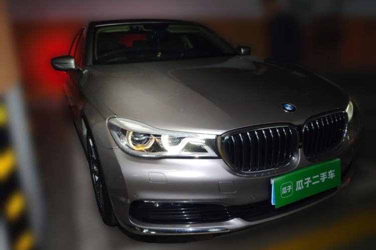 Used BMW 7 Series 2017 730Li Luxury Model Front Right 45 Deg