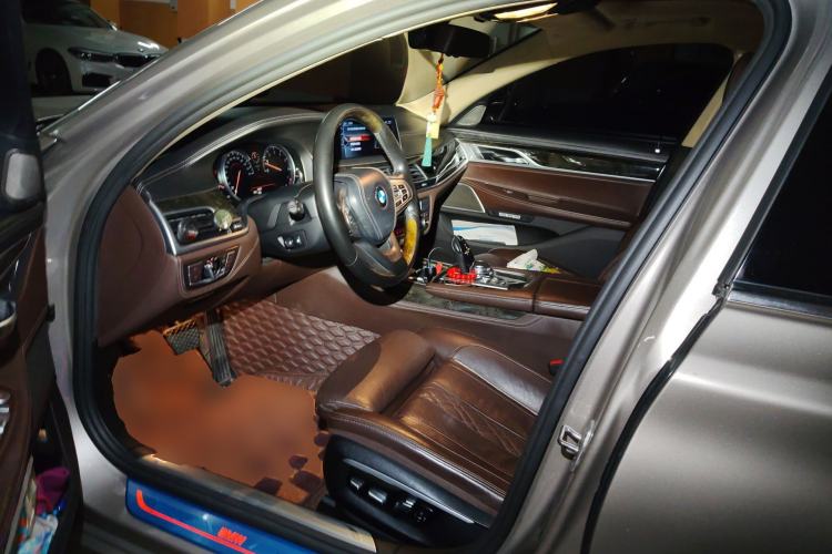 Used BMW 7 Series 2017 730Li Luxury Model Left Front Seat