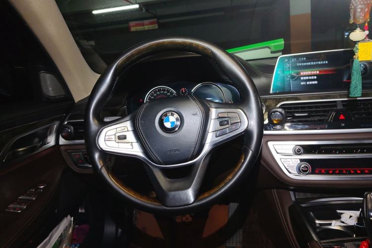 Used BMW 7 Series 2017 730Li Luxury Model Steering Wheel