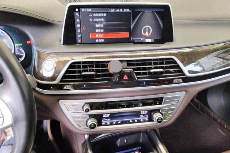Used BMW 7 Series 2018 730Li Luxury Model Excellence Package Audio And AC Panel