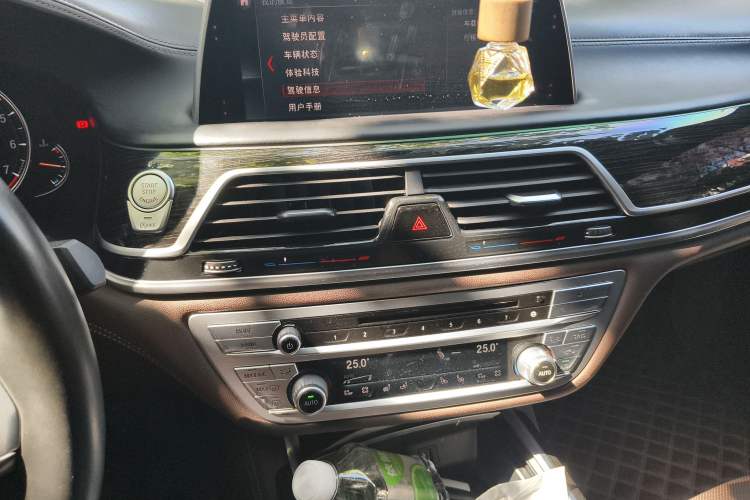 Used BMW 7 Series 2018 740Li M Sport Package Leading Model Audio And AC Panel