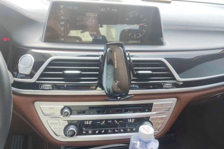 Used BMW 7 Series 2018 740Li xDrive Luxury Edition Excellence Package Audio And AC Panel