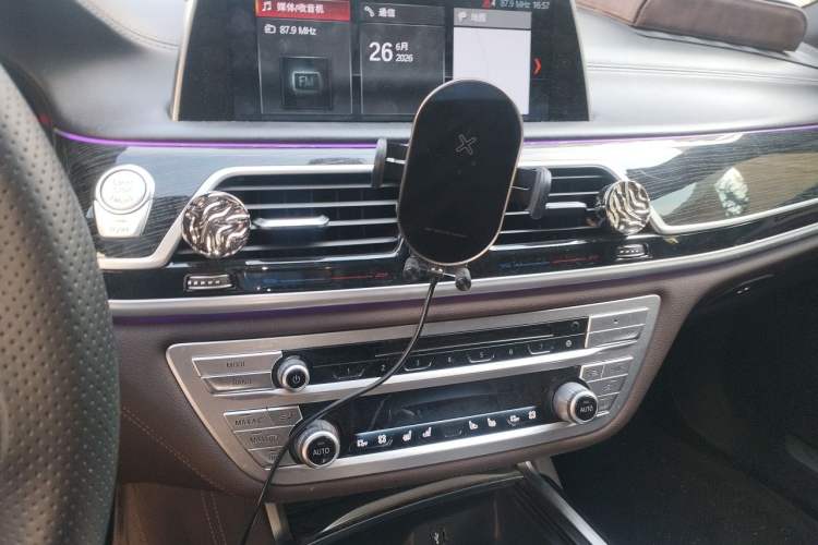 Used BMW 7 Series 2018 730Li Luxury Edition M Sport Package Audio And AC Panel