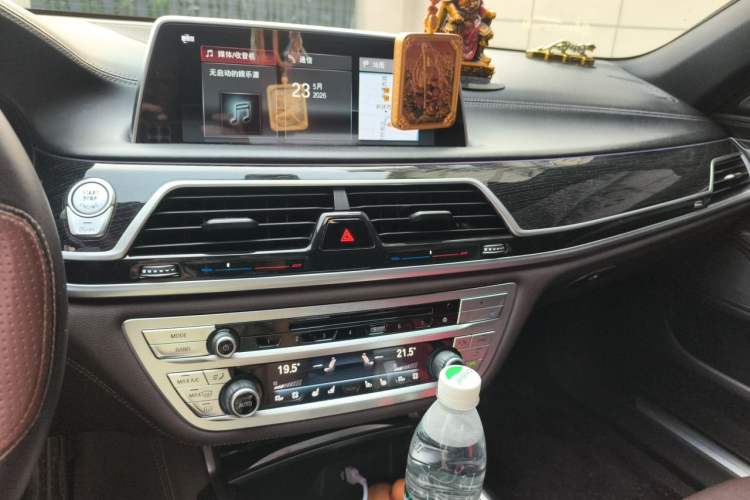 Used BMW 7 Series 2018 740Li M Sport Package Leading Model Audio And AC Panel