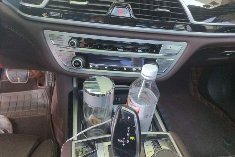 Used BMW 7 Series 2018 730Li Leading Model M Sport Package Audio And AC Panel